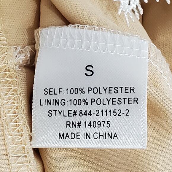 Francesca's White/Tan Crochet High Neck Open Back Dress Small - Picture 9 of 11